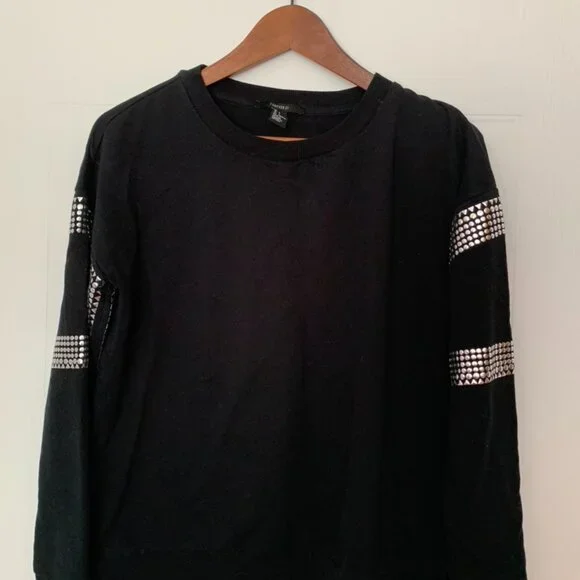 Black sweatshirt with embellished sleeves